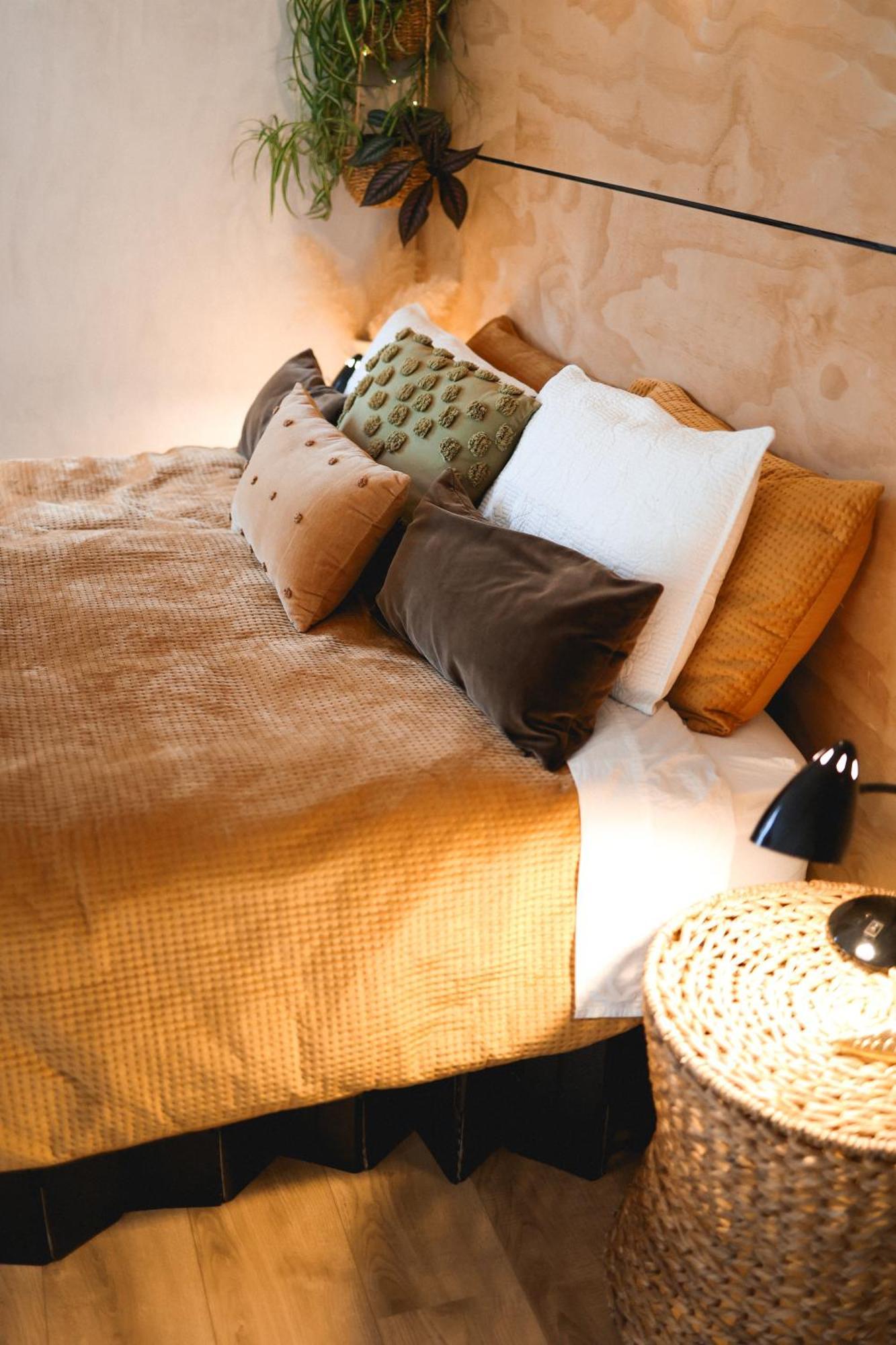 Kaitake Kabana - Unique, Off-Grid, Studio Retreat Oakura Ngoại thất bức ảnh